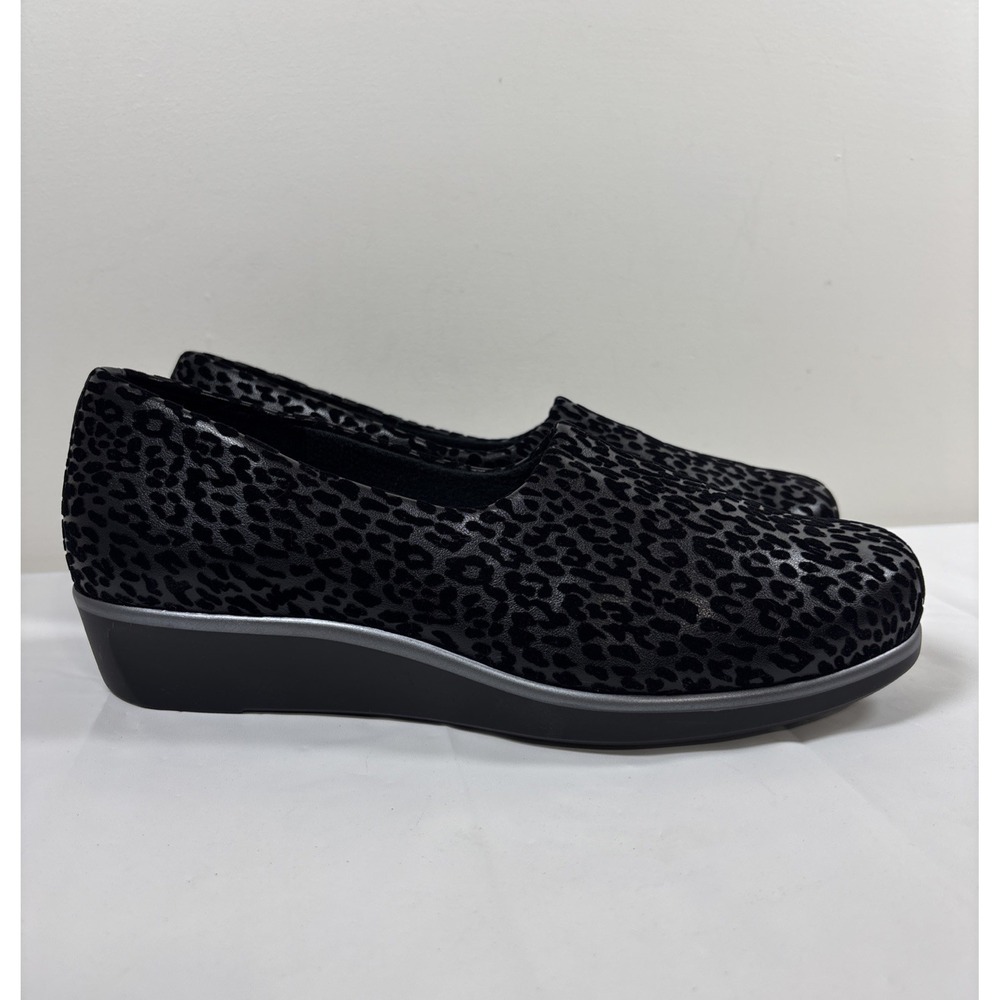 SAS Women Bliss 9.5 WW Nurse Shoes Black Leopard Comfort Wedge Tripad Comfort